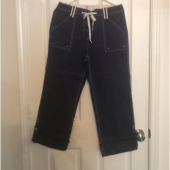 ‼️SALE‼️ Vintage Woman’s Capris - Picture 1 of 3